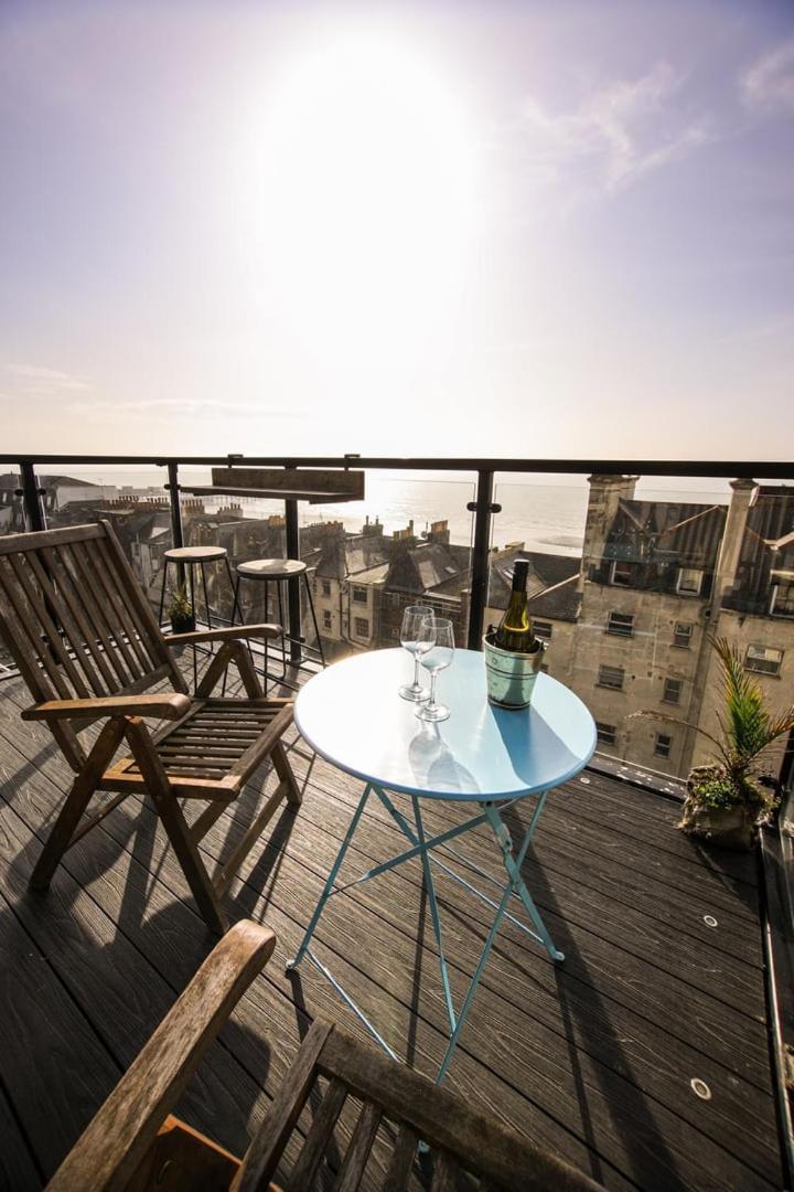 Appartamento The Sunrise Penthouse Hastings Esterno foto