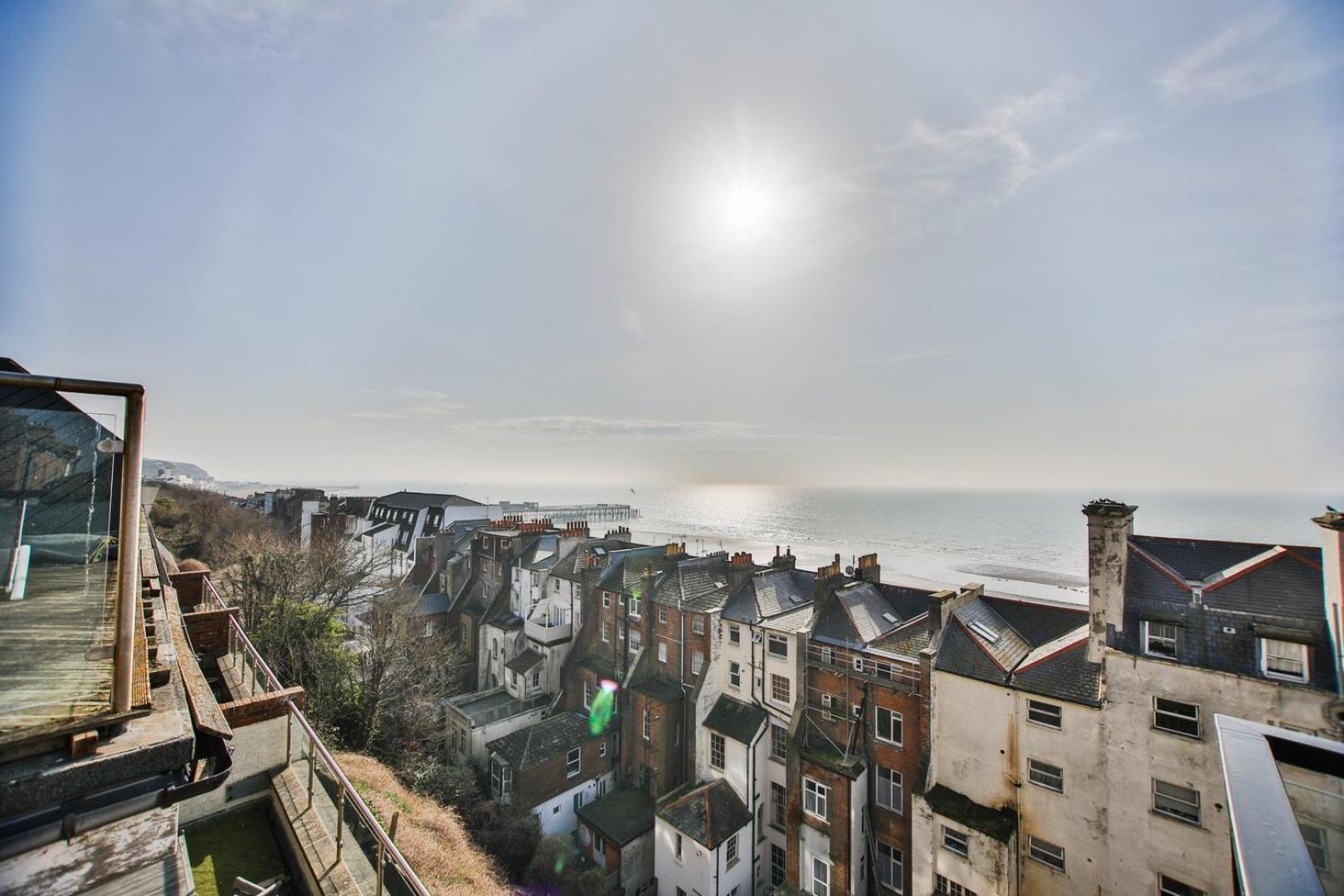Appartamento The Sunrise Penthouse Hastings Esterno foto